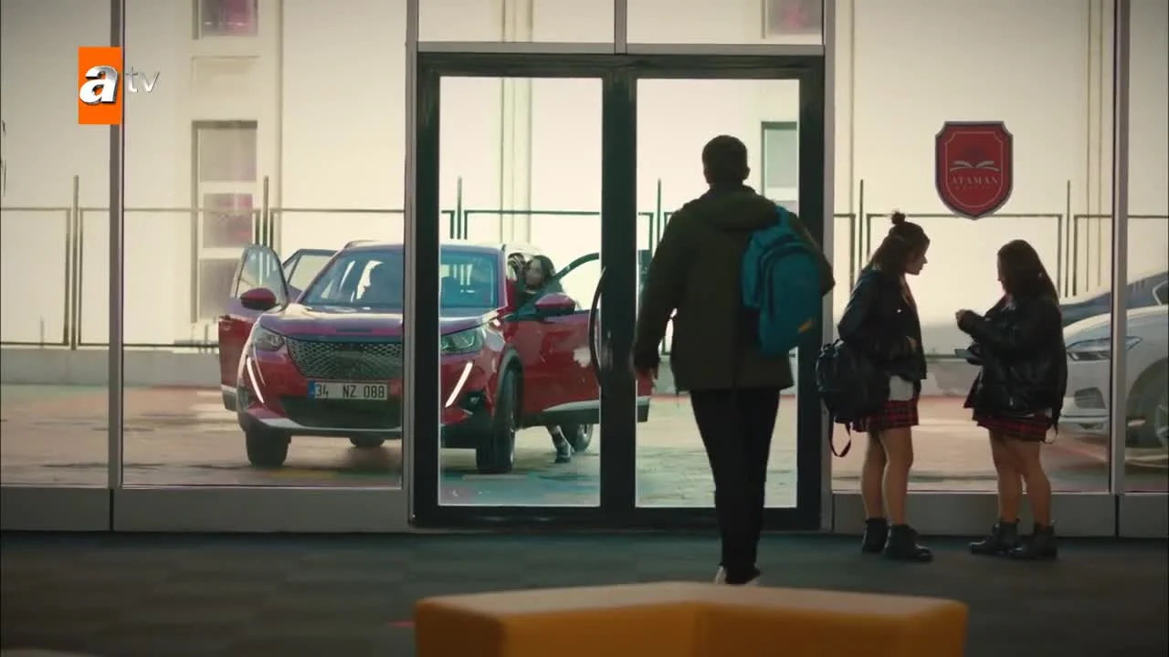 Кадры из сериала Мои братья (2021)
